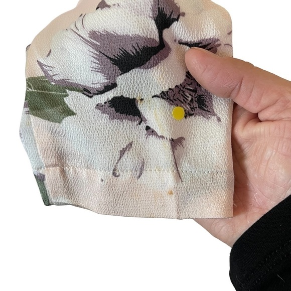 Guc Streetwear Society lightweight blazer, flowered, baby pink, size small. - Picture 4 of 11